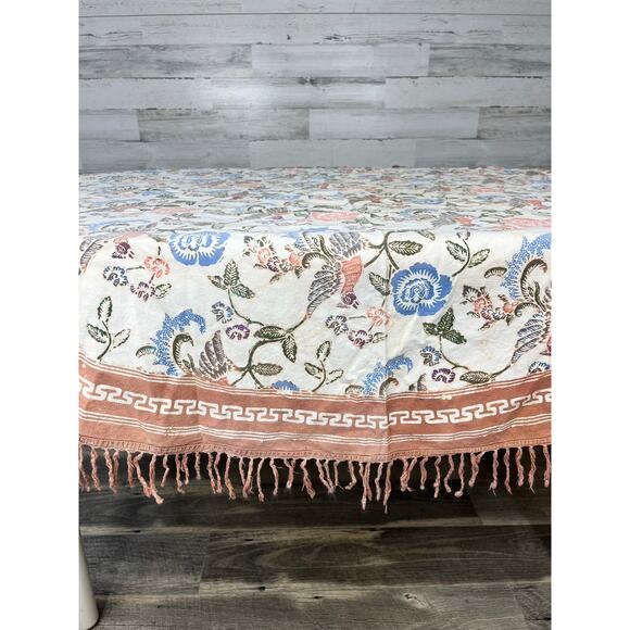 Vintage Round Birds & Floral Table Cloth - Picture 2 of 5